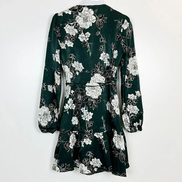 NWT LULUS Green Floral Satin Long‎ Sleeve Mini Dress So Splendid S - Picture 5 of 13